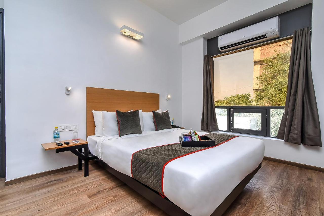 מלון גורגאון Oyo Townhouse 044 Sector 14 Gurugram מראה חיצוני תמונה