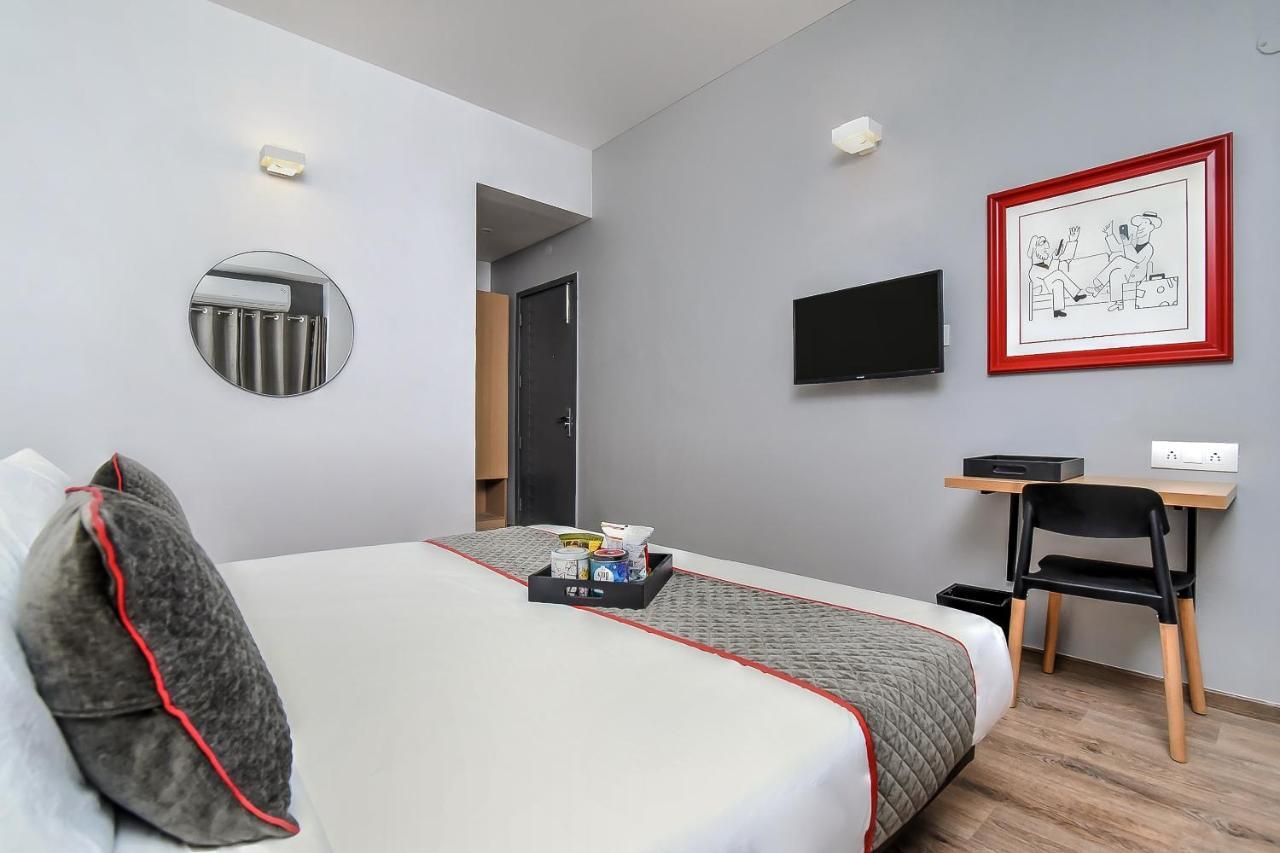 מלון גורגאון Oyo Townhouse 044 Sector 14 Gurugram מראה חיצוני תמונה