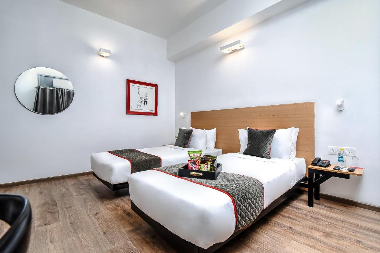 מלון גורגאון Oyo Townhouse 044 Sector 14 Gurugram מראה חיצוני תמונה
